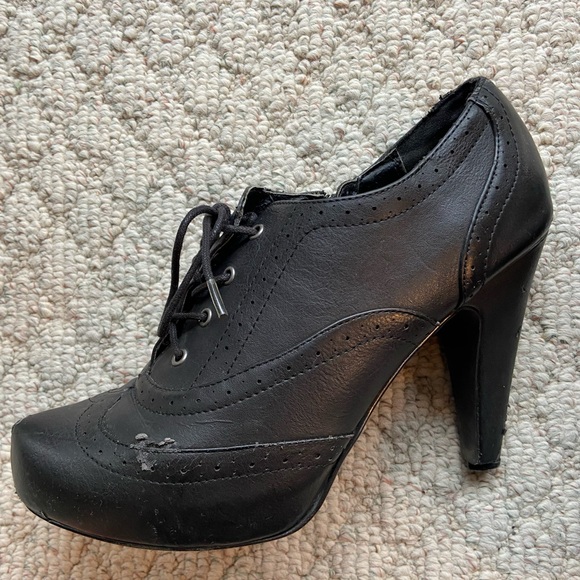 Guess boot heels - Picture 4 of 10